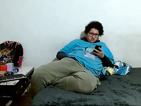 Snapshot of MeisanPaul chatting on 12.01.25 MeisanPaul online show from 12.01.25