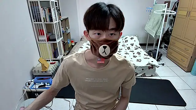 Snapshot of Kerberos_999 chatting on 09.17.25 Kerberos 999 online show from 09.17.25