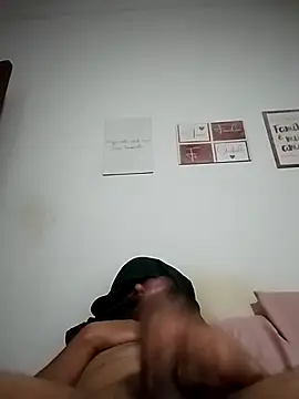 Snapshot of Alan131097 chatting on 09.24.25 Alan131097 online show from 09.24.25