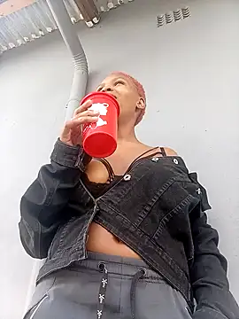 GoldSnowXxX online show from 04.29.26