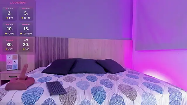 Atenea Clerk online show from 12.17.25