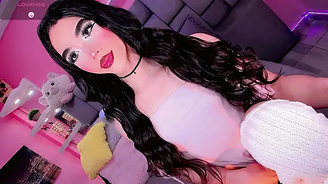 ShantyMillan online show from 11.09.25