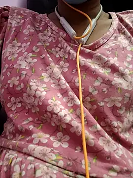 Snapshot of Tamil_Anushya chatting on 11.12.25 Tamil Anushya online show from 11.12.25