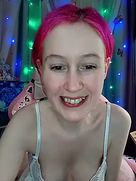 Snapshot of Fuzzy_Unicorn chatting on 01.12.26 Fuzzy Unicorn online show from 01.12.26