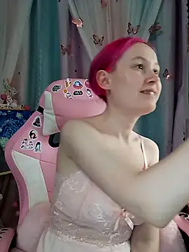 Snapshot of Fuzzy_Unicorn chatting on 01.15.26 Fuzzy Unicorn online show from 01.15.26