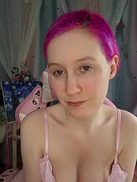 Snapshot of Fuzzy_Unicorn chatting on 03.24.26 Fuzzy Unicorn online show from 03.24.26