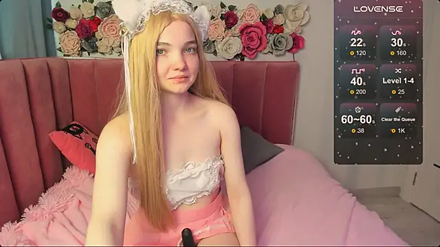 AnimeAlica18 online show from 10.22.25