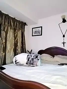 yenami online show from 10.14.25