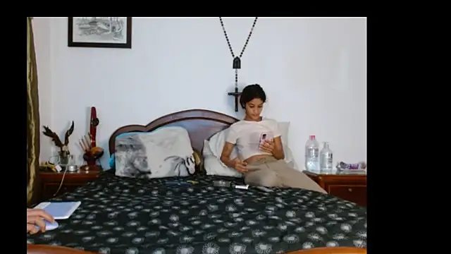 yenami online show from 10.23.25