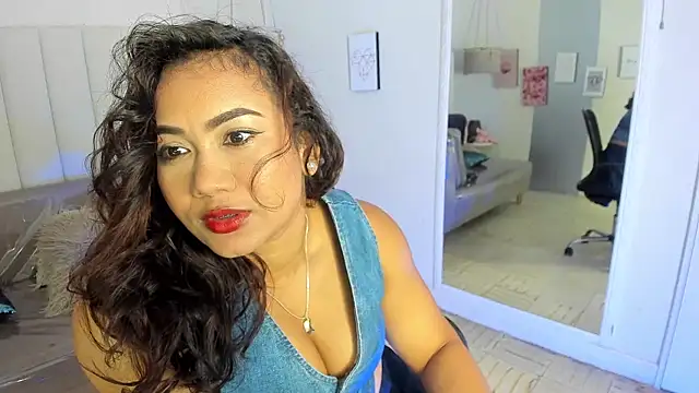 Snapshot of veronica_b07 chatting on 05.16.26 veronica b07 online show from 05.16.26