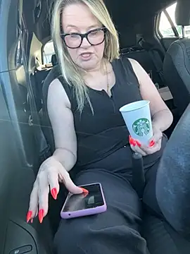 SuzieSub online show from 03.03.26