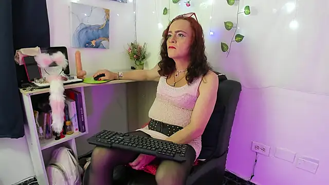 Mishell Bons online show from 09.08.25