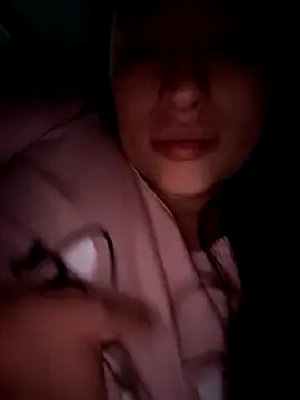 Snapshot of Georginav2 chatting on 09.10.25 Georginav2 online show from 09.10.25