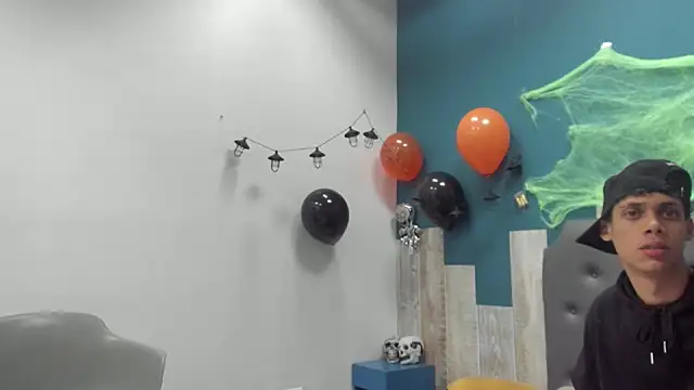 Ian1  online show from 10.23.25