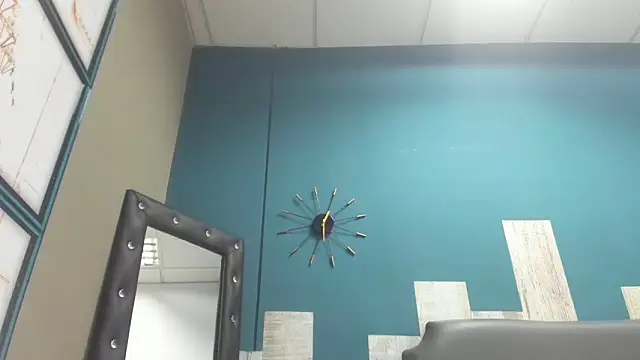 Ian1  online show from 11.18.25