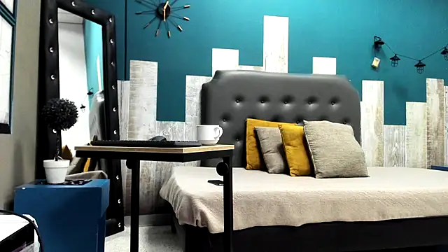 Ian1  online show from 11.22.25