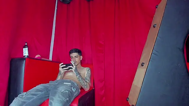 extreme hot crazy online show from 10.20.25