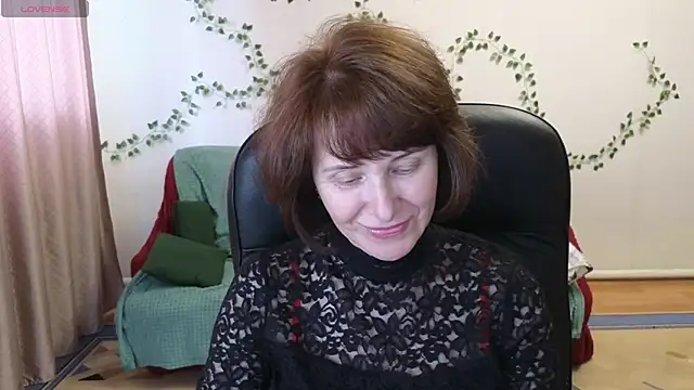 Lia Tito online show from 04.22.26
