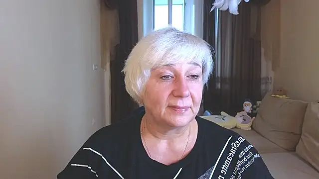 Milana Milky online show from 10.16.25