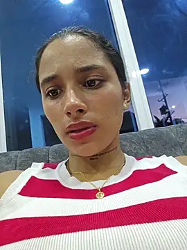 Lorena Mcfly online show from 06.27.26
