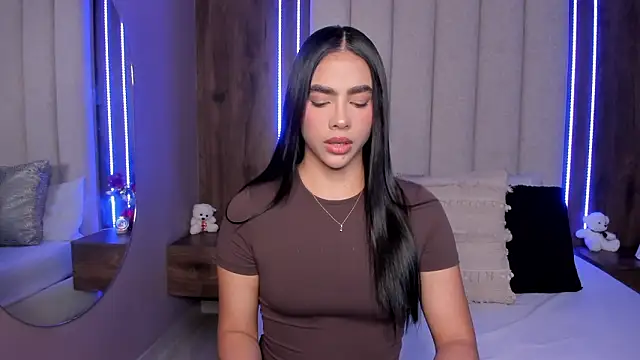 LucySalvatore  online show from 03.13.26