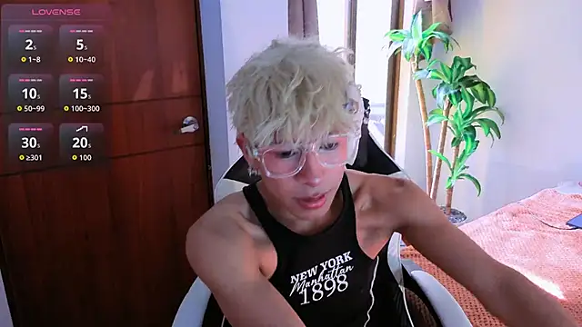 taichi bluy online show from 11.03.25