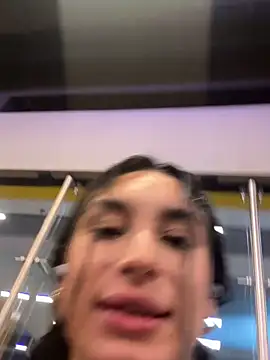 Snapshot of MonicaSalvatore chatting on 11.10.25 MonicaSalvatore online show from 11.10.25