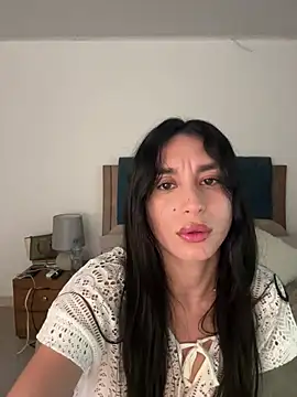 Snapshot of MonicaSalvatore chatting on 04.14.26 MonicaSalvatore online show from 04.14.26