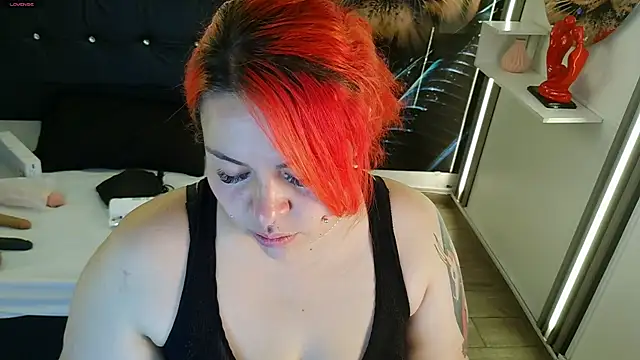 Witch Scarlet online show from 04.30.26