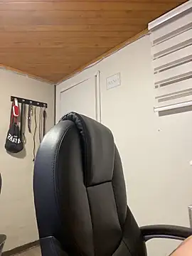 Karen18 boobs online show from 02.17.26