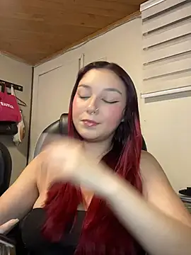 Karen18 boobs online show from 06.25.26