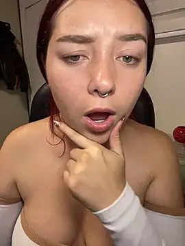 Karen18 boobs online show from 06.27.26
