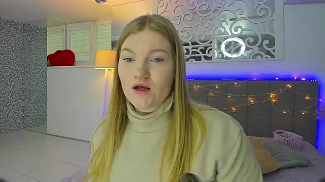 AshleyJoness online show from 12.15.25