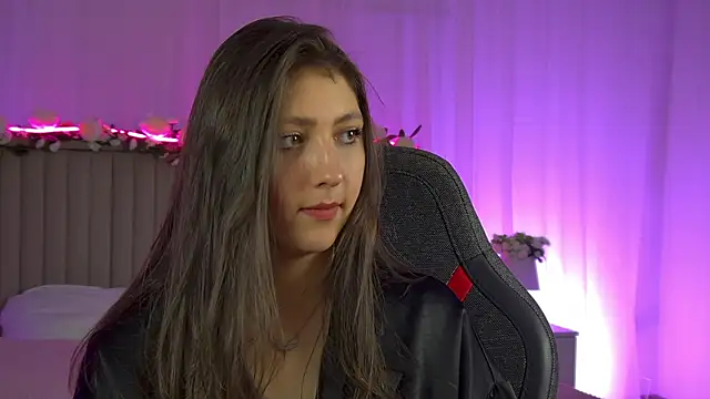 Mary Miiller online show from 09.28.25