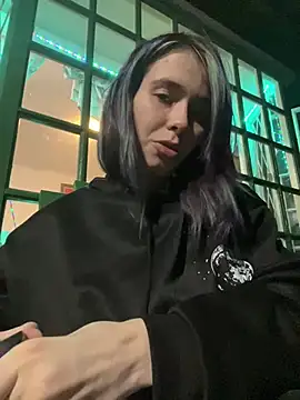 Snapshot of the_holy_t chatting on 04.06.26 the holy t online show from 04.06.26