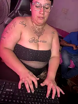 valen1891 online show from 12.16.25