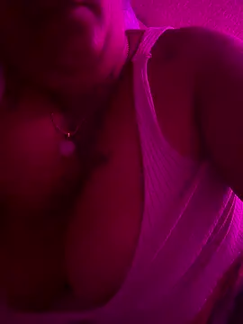 Snapshot of valen1891 chatting on 01.08.26 valen1891 online show from 01.08.26