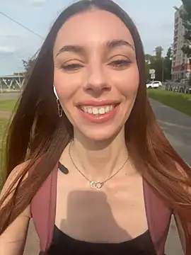 Amelie Crosby online show from 06.28.26