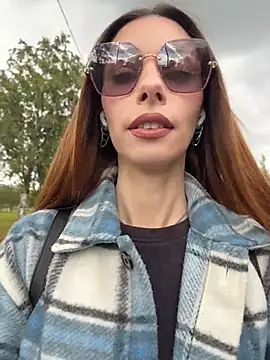 Amelie Crosby online show from 07.09.26
