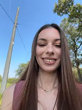 Amelie Crosby online show from 07.27.26