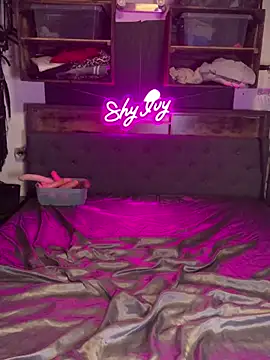 Snapshot of Shy_Ivy chatting on 09.10.25 Shy Ivy online show from 09.10.25