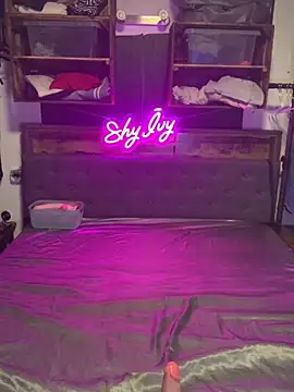 Snapshot of Shy_Ivy chatting on 09.15.25 Shy Ivy online show from 09.15.25