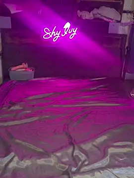 Snapshot of Shy_Ivy chatting on 09.16.25 Shy Ivy online show from 09.16.25