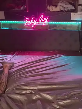 Snapshot of Shy_Ivy chatting on 10.04.25 Shy Ivy online show from 10.04.25