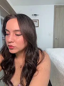 Snapshot of lunatorch chatting on 03.31.26 lunatorch online show from 03.31.26