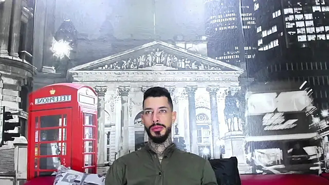 Snapshot of VinzenzRizzo chatting on 10.02.25 VinzenzRizzo online show from 10.02.25