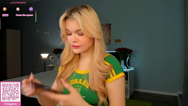 ShyEmma  online show from 03.13.26