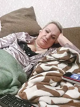 StarNicole online show from 12.15.25