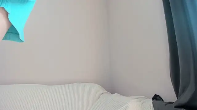 Snapshot of GraceBrawn chatting on 09.15.25 GraceBrawn online show from 09.15.25