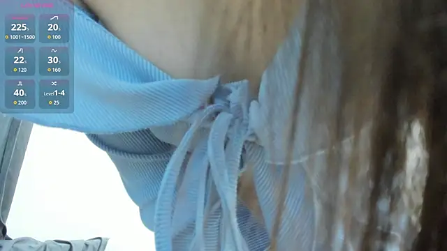 Snapshot of GraceBrawn chatting on 12.22.25 GraceBrawn online show from 12.22.25